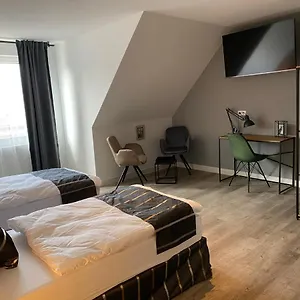 Charlotten 3* Hanóver